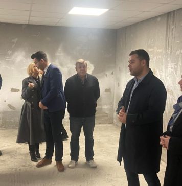 FOTO/VIDEO O delegație a CE a vizitat o grădiniţă din Sectorul 6 reabilitată cu fonduri PNRR. Ciucu: „Sectorul 6 a atras toate fondurile disponibile de care a putut beneficia din PNRR”