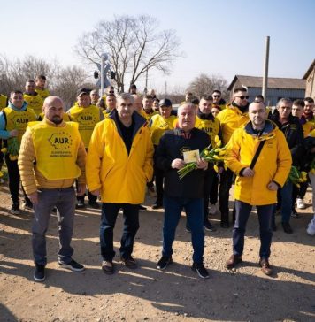 Lilian Scripnic (AUR): Am avut onoarea și bucuria de a sărbători doamnele și domnișoarele din comuna Fundeni, alături de candidatul de AUR la Primaria Fundeni, Angheluta Constantin și echipa sa