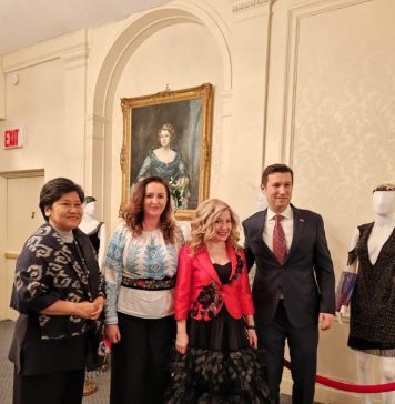 Natalia Intotero, la un eveniment organizat de Consulatul General al României în New York: Alături de 150 de români extraordinari, care fac parte din comunitatea românească din New York, am celebrat mărțișorul și Ziua Internațională a Femeii