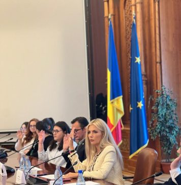 Laura Vicol: O nouă reuniune a Comisiei studenților, simulare a ședințelor Comisiei juridice din Camera Deputaților, a avut loc la Parlament