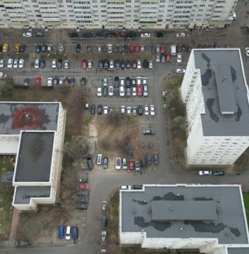 Primăria Sectorului 2 vrea să cumpere trei loturi de teren pentru a amenaja parcări de reşedinţă