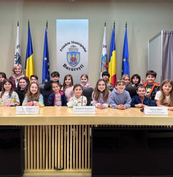 O clasă de elevi ai școlii germane Deutsche Schule Bukarest au vizitat Primăria Capitalei