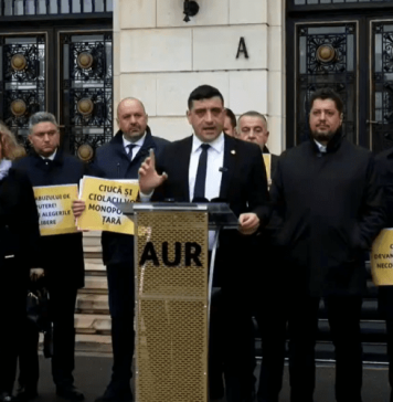 Preşedintele AUR, George Simion, protest la sediul Ministerului de Interne, împotriva comasării alegerilor