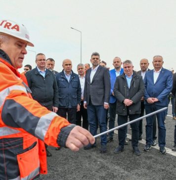 Ciucă, la Oradea: Am vizitat obiective de investiții începute de Lucian Bode și continuate de Sorin Grindeanu