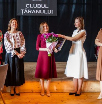 FOTO/ Maia Sandu s-a întâlnit la București cu membrele Clubului Basarabencelor din România: ”Vă felicit pentru că ați reușit să deschideți afaceri aici și aveți succes”