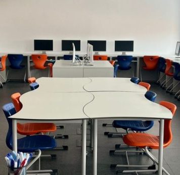 Școala ”Elena Văcărescu” din Sectorul 1, dotată cu calculatoare și materiale didactice interactive