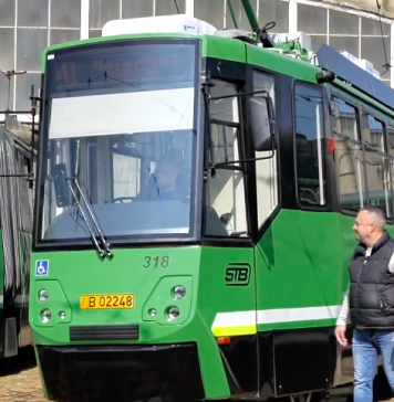VIDEO/ Un alt tramvai vechi de 30 de ani, recondiționa de STB