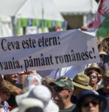 Mişcarea Naţională (MN): În România, trădarea se suprapune peste imbecilitate, iar rezultatul este crunt; avem de a face cu un stat care se sinucide și care ucide în același timp tot ce este de esenţă românească, de la identitate, istorie, cultură, până la economie