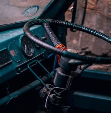 Lege promulgată: Examenul teoretic pentru permisul de conducere poate fi dat oriunde în ţară