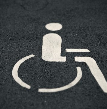 Nicuşor Dan propune o plată eşalonată, pe trei ani, a stimulentelor datorate persoanelor adulte cu dizabilităţi