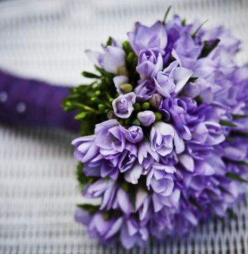 Mărţişorul şi Ziua Femeii generează un record istoric de vânzări pe piaţa florilor – analiză