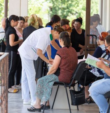 Controale medicale gratuite pentru peste o mie de persoane din mediul rural