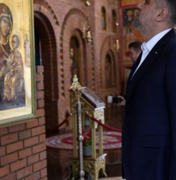 Ciolacu: Capela ortodoxă a Palatului Parlamentului, mărturia rolului crucial pe care spiritualitatea îl are în viaţa cotidiană