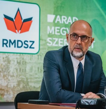 Preşedintele UDMR, Kelemen Hunor, şi ministrul de Externe al Ungariei, Szijjartó Péter, la manifestările pregătite de UDMR Bihor la Oradea pentru Ziua Maghiarilor de Pretutindeni