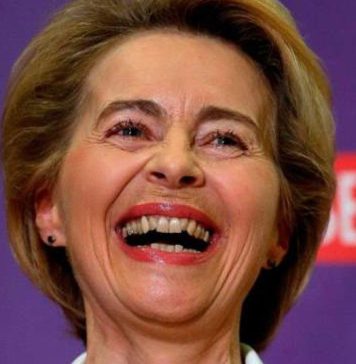 „UE nu poate deveni un supra-stat sau, cu atât mai puțin, un imperiu crescut pe ruina națiunilor contractante; nu avem trebuință de vreun nou Führer sau Tătuc nici măcare dacă e pe tocuri”, spune Piperea