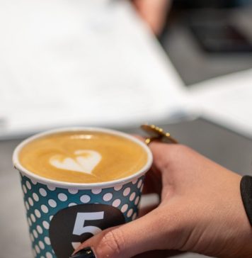 Lanțul de cafenele 5 to go se extinde în Bulgaria