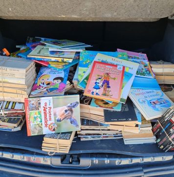 Cărți pentru copiii și părinții care trec pragul sediului Direcției de Asistență Socială din Pantelimon