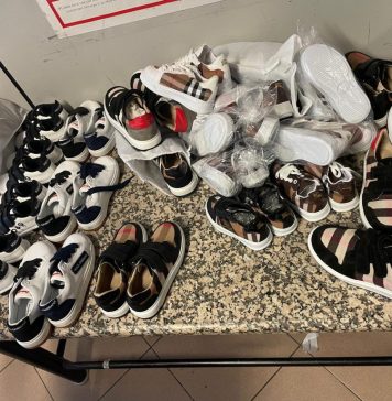 Bunuri contrafăcute de peste un milion de lei, descoperite de inspectorii vamali de la Otopeni în bagajele unor pasagere