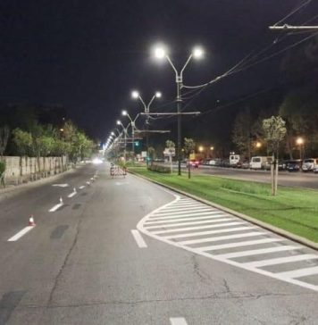 Se repară străzile din București/ Nicuşor Dan: Refacem marcajele rutiere şi reparăm trotuarele