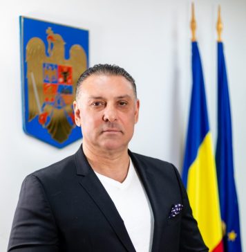 Presedintele asociației Partida Romilor “Pro Europa”, Nicolae Păun, a semnat documentul de adeziune la PUSL. Se va alătura campaniei lui Cristian Popescu Piedone