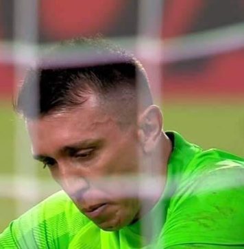 Fernando Muslera şi-a anunţat retragerea din selecţionata Uruguayului