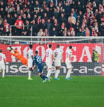 Fotbal: Corvinul Hunedoara, în semifinalele Cupei României, după ce a eliminat-o pe CFR Cluj