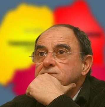 „Ne zâmbea ironic când ne vedea cât de înverșunați susțineam astrala putere a Americii. Noi eram visători, dar el nu a încercat niciun moment să ne frângă aripile. Vedea clar Noua Ordine Mondială, în contrast cu noi, care zăream zorii capitalismului, îmbrățișându-ne, ca o mamă bună”, scrie jurnalistul Marius Ghilezan