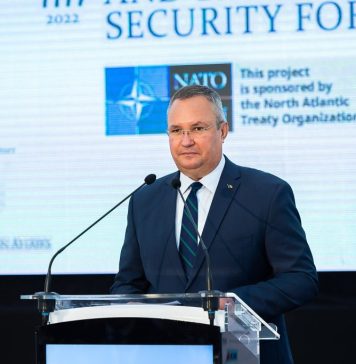 Nicolae Ciucă, întrevedere cu președintele Cehiei în prima zi a vizitei la Praga. Ambii oficiali sunt militari de carieră