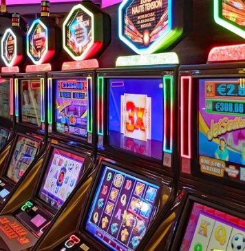 Gov’t proceeds to enforcement of law banning slot machines in towns with less than 15,000 residents