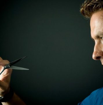 Hairstylistul Cristi Pascu, eliberat de Ciolacu din funcţia de vicepreşedinte al ONJN