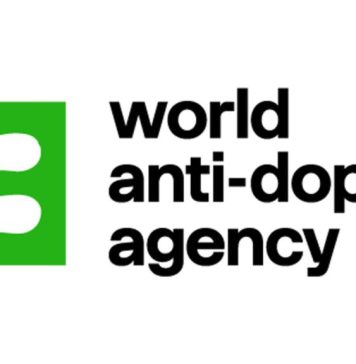 Înot: Preşedintele AMA/WADA se disculpă în cazul sportivilor chinezi