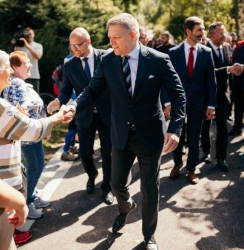 Singura „greșeală” a premierului Fico a fost curajul de a se opune narativelor oficiale și de a milita pentru pace într-o lume a dezordinii totale, spune jurnalista de investigaţii Iosefina Pascal