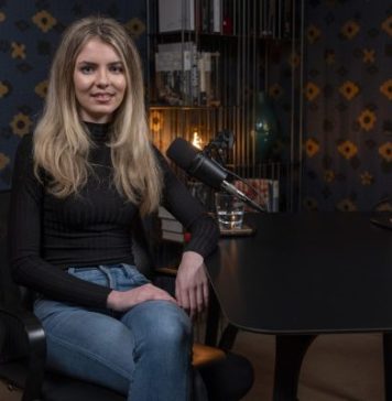 „La ora actuală, jumătate din occidentali sunt total spălaţi pe creier de ideologia atee progresist – neomarxistă, inclusiv LGBT, iar cealaltă jumătate se teme efectiv să combată acest curent”, spune Daria Guşă, studentă la Universitatea Saint Andrews din Scoţia