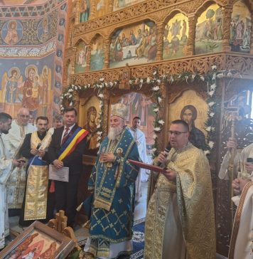 Primarul din Târgu Jiu a primit cea mai înaltă distincție oferită de Mitropolia Olteniei