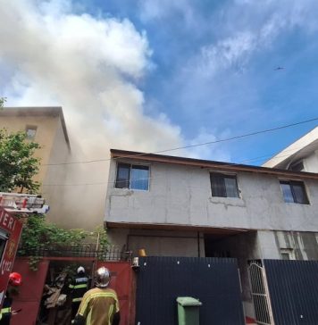 Incendiu în București. Două case au luat foc în Sectorul 2