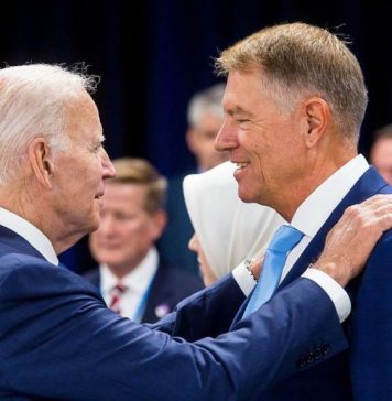 Biden, glume cu Iohannis: Am susţinut aderarea României la NATO de când eram senator, acum 180 de ani