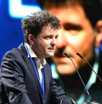 Nicușor Dan participă la o conferință științifică susținută de matematicianul vietnamez alături de care a câștigat Olimpiada Internațională de Matematică din 1988