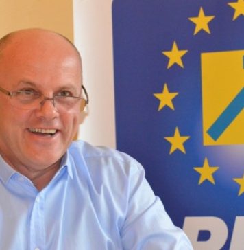 PSD lansează acuzaţii grave: Primarul PNL din Reşiţa face apologia Wehrmacht-ului nazist de faţă cu Ciucă şi cu Bode