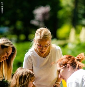 Ioana Ramona Bruynseels: Din 9 iunie, copiii sunt prioritatea mea! Vreau să transformăm locurile de joacă în adevărate locuri de poveste, cu tobogane super-tari, leagăne sigure și zone de cățărat