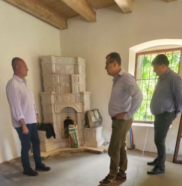 Cosmin Mihai Popescu: Am vizitat alături de domnul Gheorghe Alpredi, primarul comunei Glogova, obiectivul de investiții Cula Glogovenilor, un proiect de restaurare finanțat prin PNRR