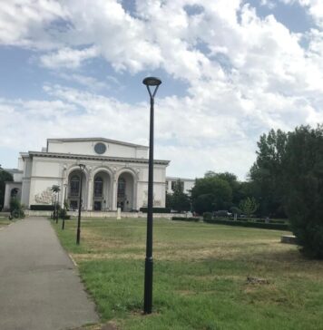 Sistemul de iluminat public din parcul Operei Naționale a fost modernizat