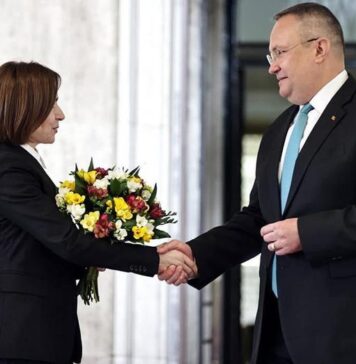 Nicolae Ciucă: Președinta Republicii Moldova, Maia Sandu, a semnat decretul privind începerea negocierilor de aderare la UE. Felicitări tuturor fraților noștri de peste Prut!