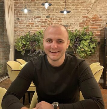 Andrei Guşă: „Ungaria dă lovitura – negociază drepturi normale pentru minoritatea maghiară din Ucraina! România ce a negociat când a donat sistemul Patriot?”