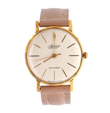 Ceasul de mână al lui Nicolae Ceaușescu și o mașină veche de aproape 100 de ani – noile atracții de la Palatul Cesianu-Racoviță