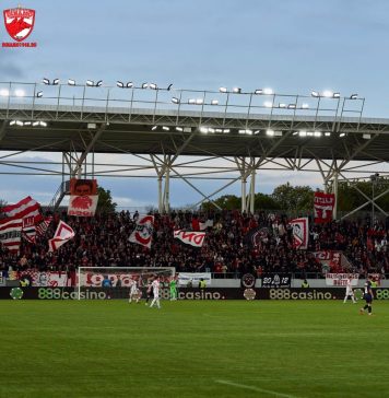 Fotbal: Dinamo a anunţat că 15 jucători au efectuat vizita medicală