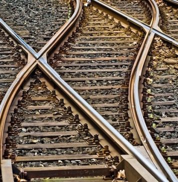 Linia de tren București – Timișoara: CFR a lansat licitația pentru loturile 4 și 5 ale secțiunii Craiova – Caransebeș