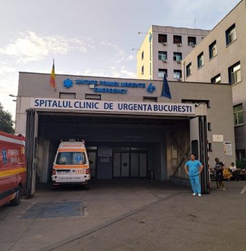 Senatorul Diana Şoşoacă, la UPU Floreasca după ce a fost lovită de jandarmi; „Jandarmeria nu doar că nu a verificat legalitatea transportului de voturi şi cine sunt persoanele care mutau sacii cu voturi, dar a acţionat cu violenţă împotriva mea, deşi sunt reprezentant al autorităţii de stat”, spune parlamentarul