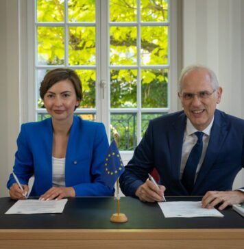 Institutul Naţional de Administraţie din România se alătură Institutului European de Administraţie Publică