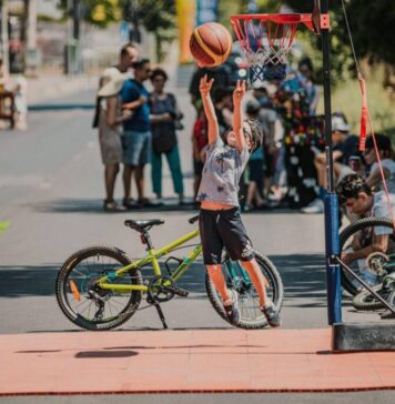 „Străzi deschise, București – Promenadă urbană” redeschide pietonilor Calea Victoriei și ajunge, în premieră, pe strada Giuseppe Verdi
