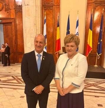 Oana Marciana Ozmen (PNL): Am avut onoarea să particip la Recepţia oferită de Excelenţa Sa, Domnul Reuven Azar, cu ocazia finalizării mandatului de Ambasador al Statului Israel în România